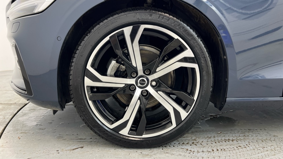 Used Volvo V60 2025 for sale - 77690767: Photo 41