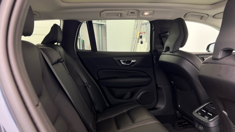 Used Volvo V60 2025 for sale - 77690767: Photo 6