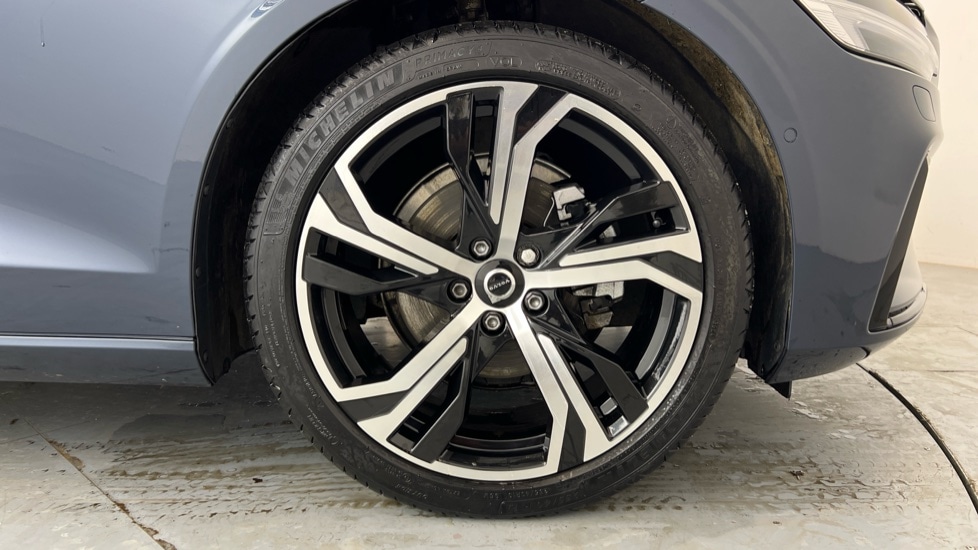 Used Volvo V60 2025 for sale - 77690767: Photo 9