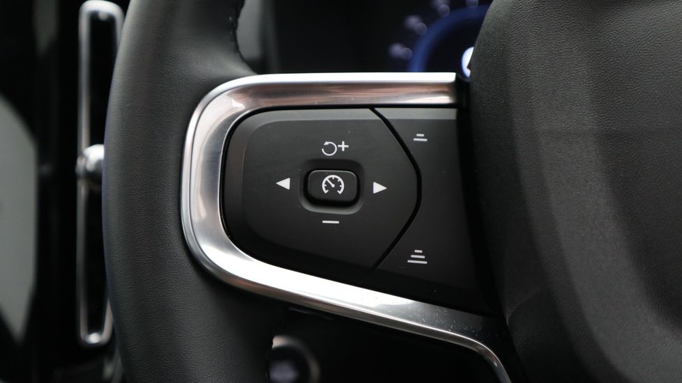 Used Volvo XC40 2024 for sale - 77698292: Photo 24