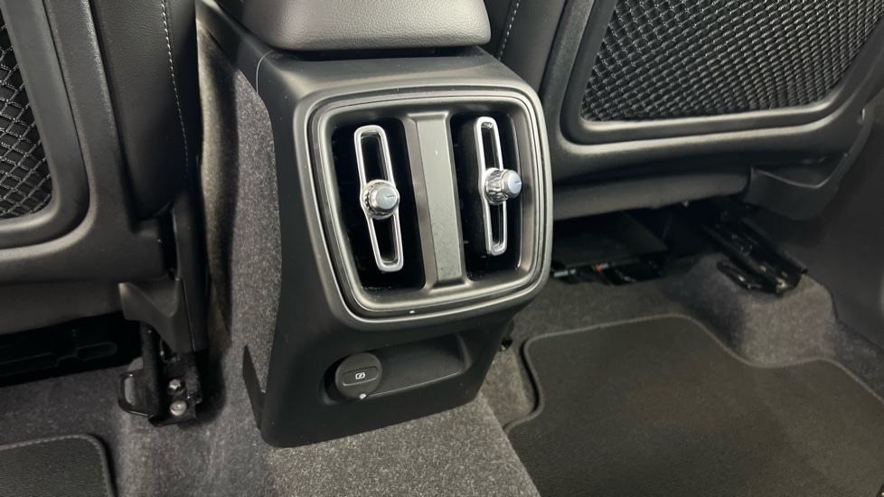 Used Volvo XC40 2021 for sale - 76390055: Photo 15