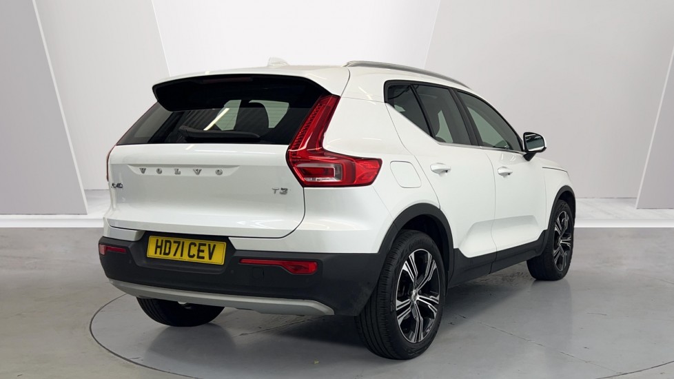 Used Volvo XC40 2021 for sale - 76390055: Photo 2