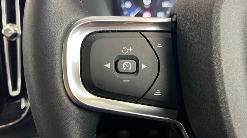 Used Volvo XC40 2021 for sale - 76390055: Photo 21