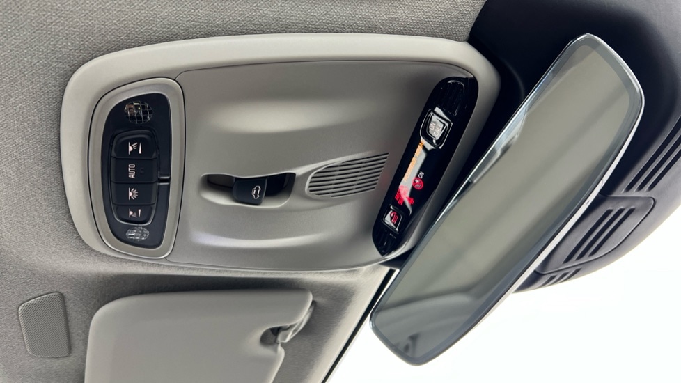 Used Volvo XC40 2021 for sale - 76390055: Photo 28