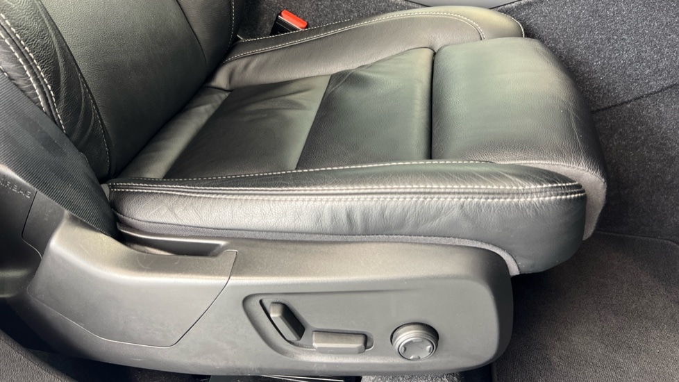 Used Volvo XC40 2021 for sale - 76390055: Photo 30