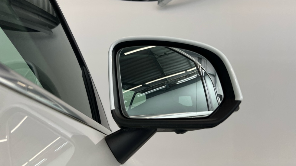 Used Volvo XC40 2021 for sale - 76390055: Photo 32