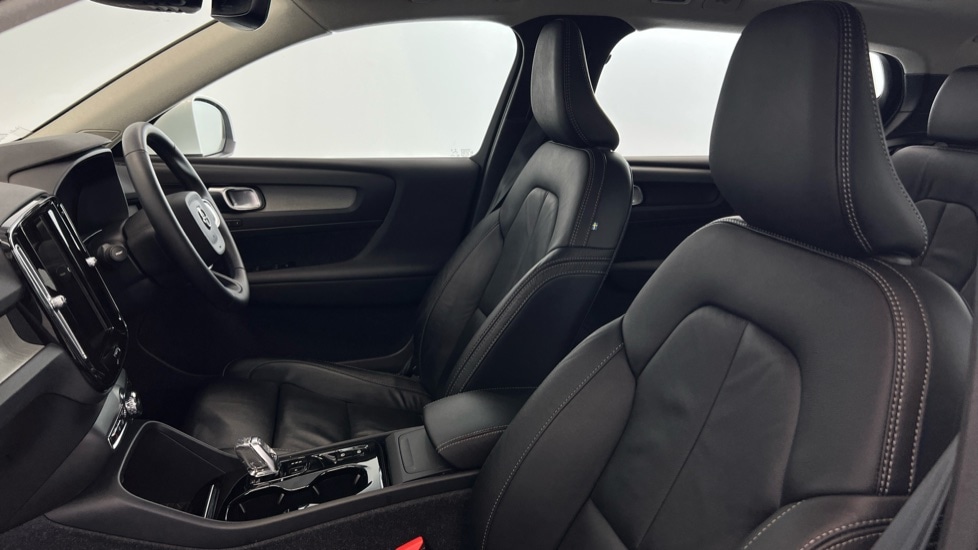 Used Volvo XC40 2021 for sale - 76390055: Photo 37