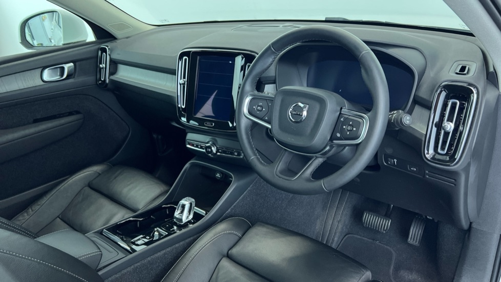 Used Volvo XC40 2021 for sale - 76390055: Photo 4