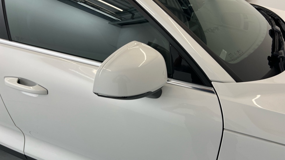 Used Volvo XC40 2021 for sale - 76390055: Photo 43