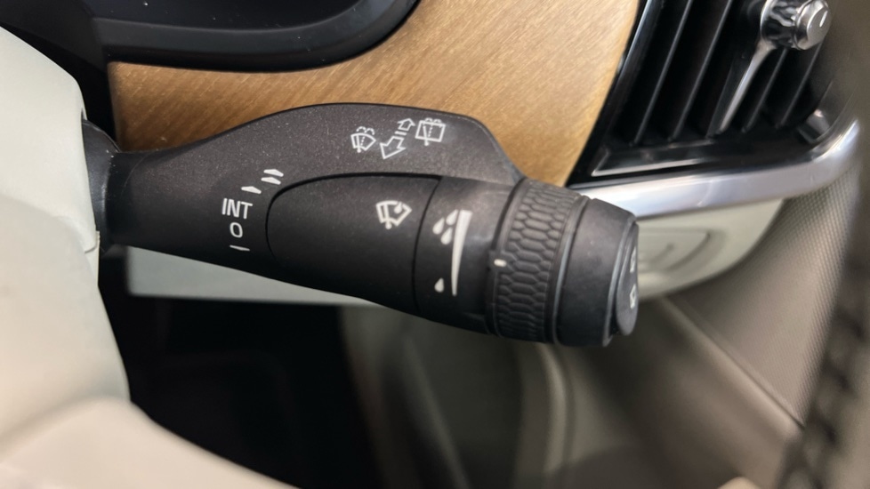 Used Volvo V90 2018 for sale - 77232097: Photo 23