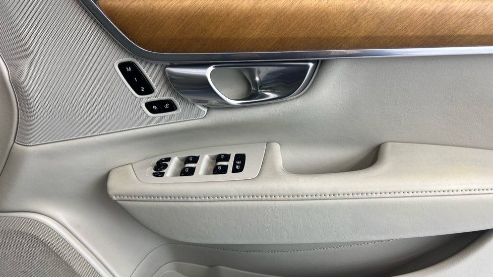 Used Volvo V90 2018 for sale - 77232097: Photo 29