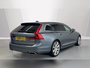 Used Volvo V90 2018 for sale - 77232097: Photo