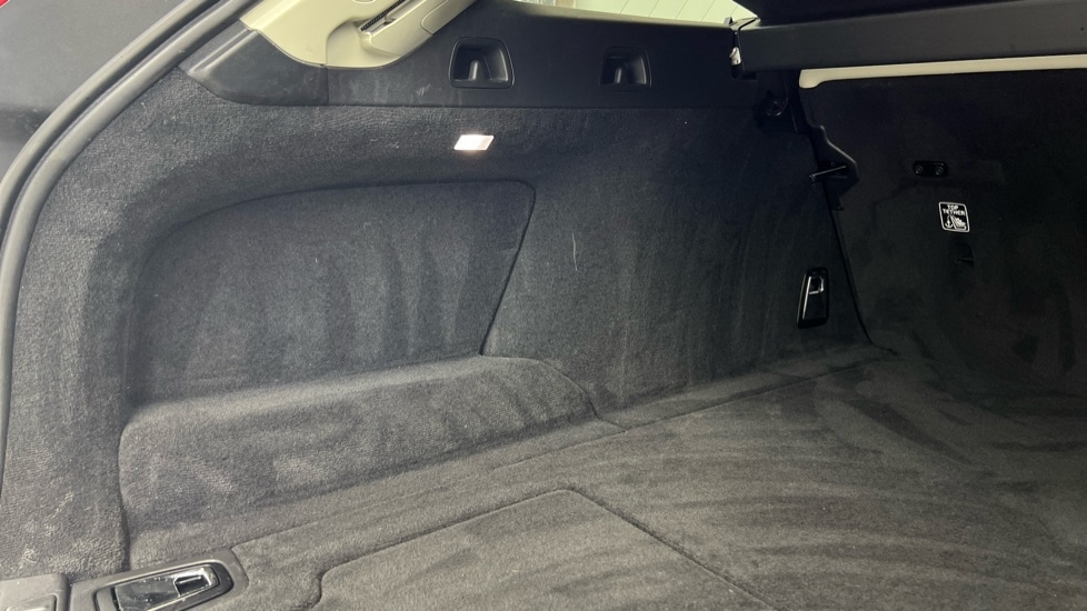 Used Volvo V90 2018 for sale - 77232097: Photo 46