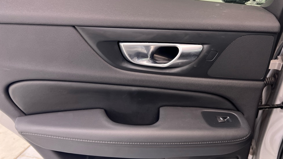 Used Volvo V60 2025 for sale - 77532011: Photo 48