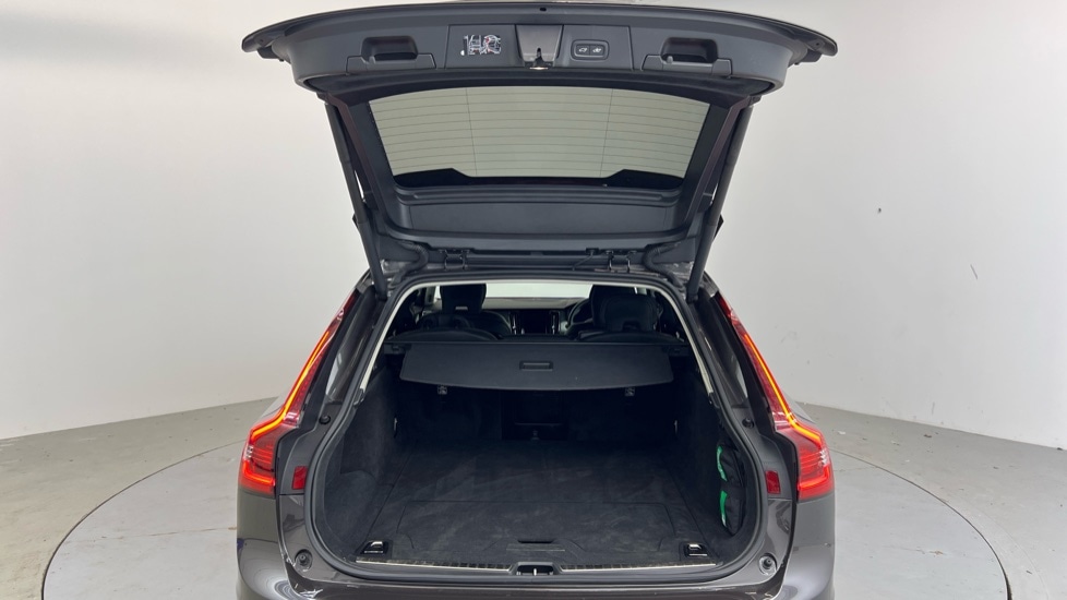 Used Volvo V90 2025 for sale - 78022213: Photo 13