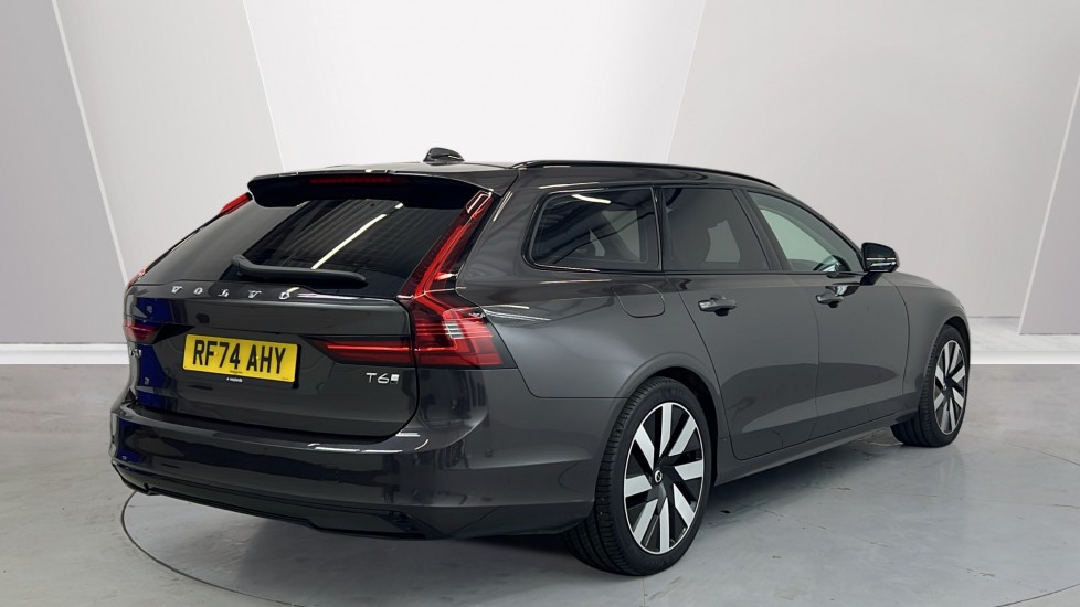 Used Volvo V90 2025 for sale - 78022213: Photo 2