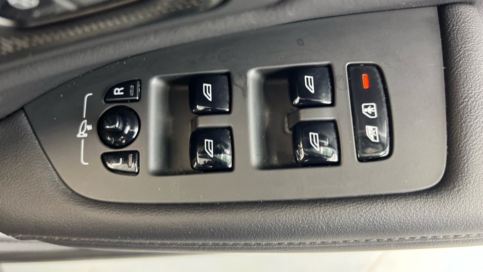 Used Volvo V90 2025 for sale - 78022213: Photo 24