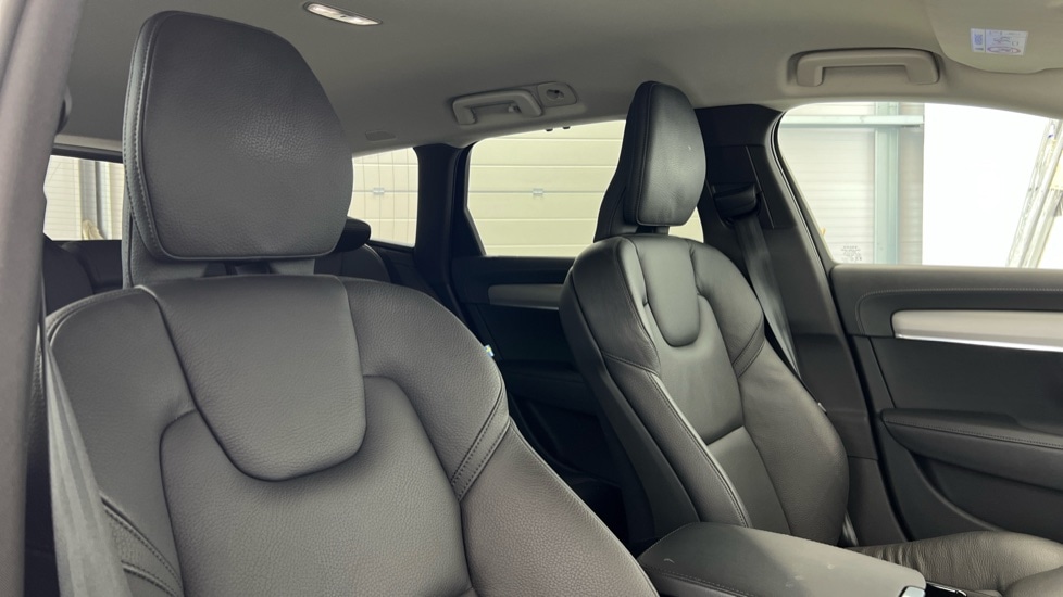 Used Volvo V90 2025 for sale - 78022213: Photo 31