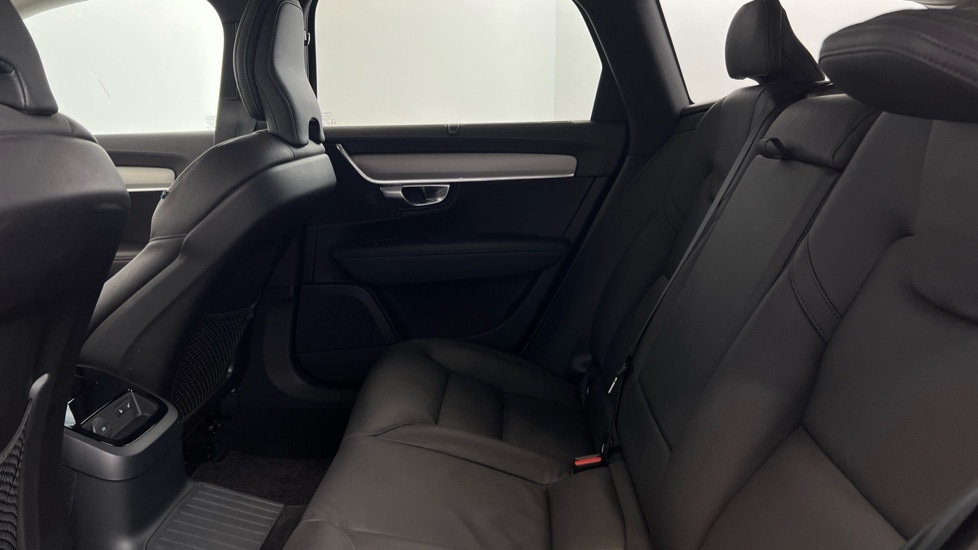 Used Volvo V90 2025 for sale - 78022213: Photo 33