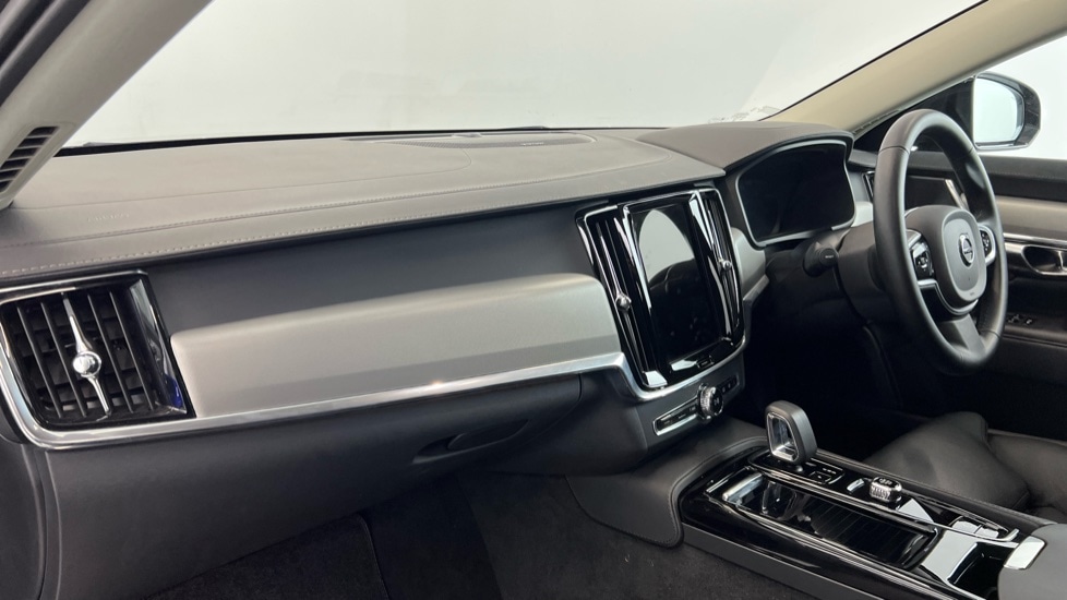 Used Volvo V90 2025 for sale - 78022213: Photo 36