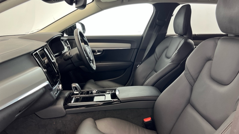 Used Volvo V90 2025 for sale - 78022213: Photo 37