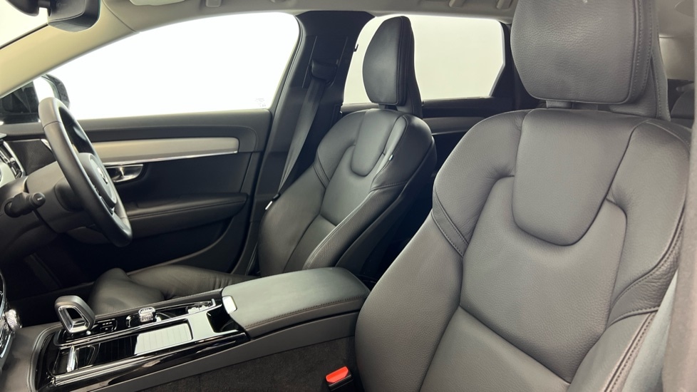 Used Volvo V90 2025 for sale - 78022213: Photo 38