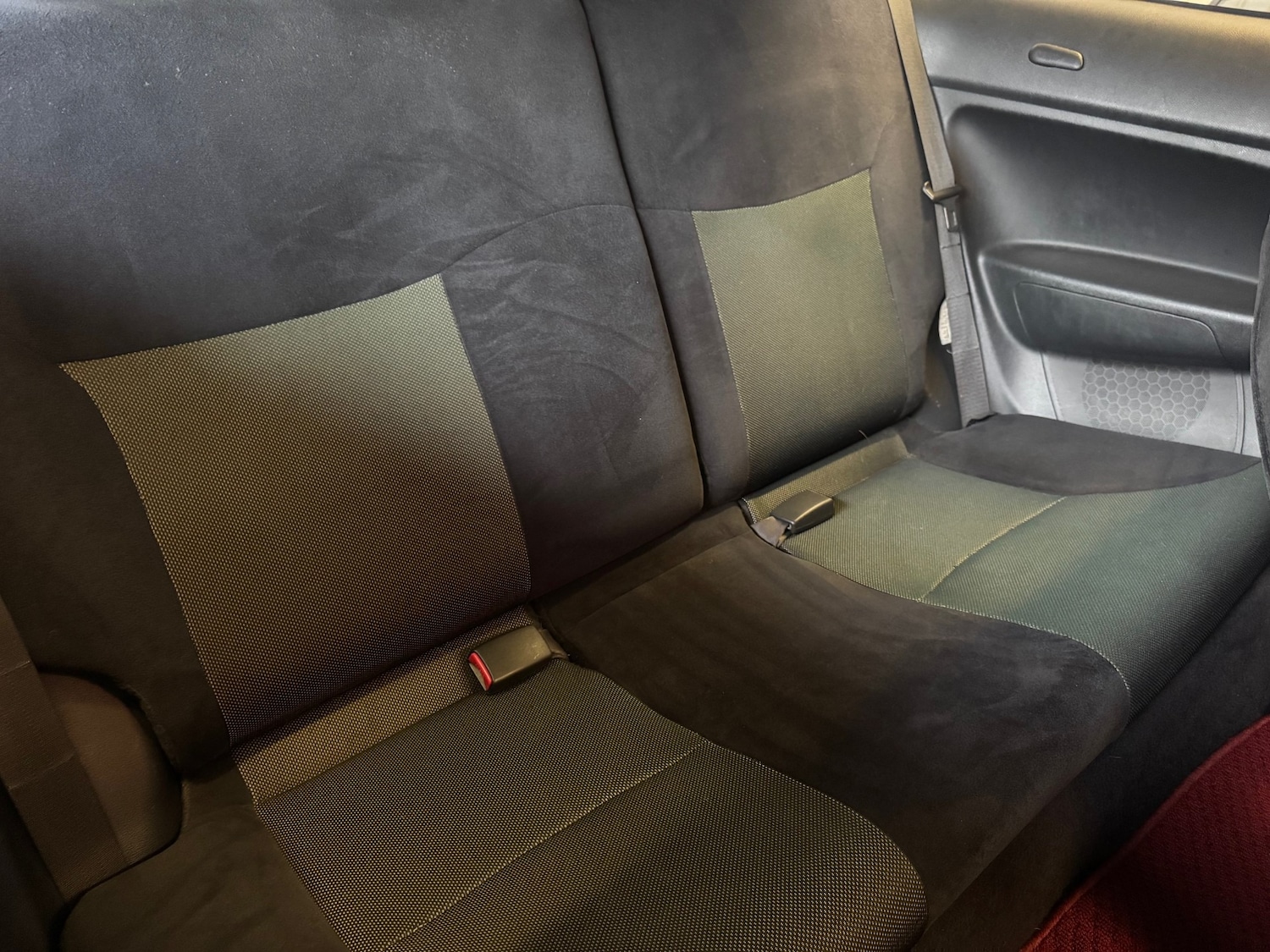 Used Honda Civic 2004 for sale - 76555519: Photo 14