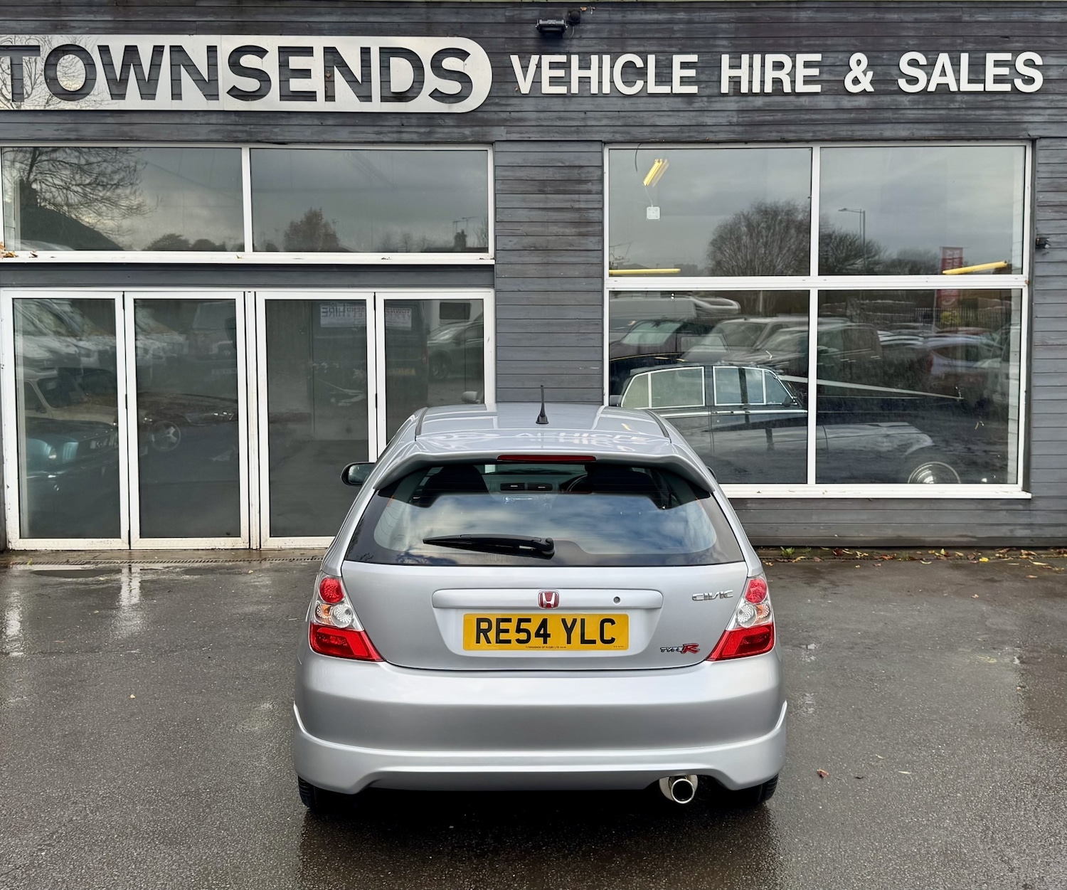 Used Honda Civic 2004 for sale - 76555519: Photo 5