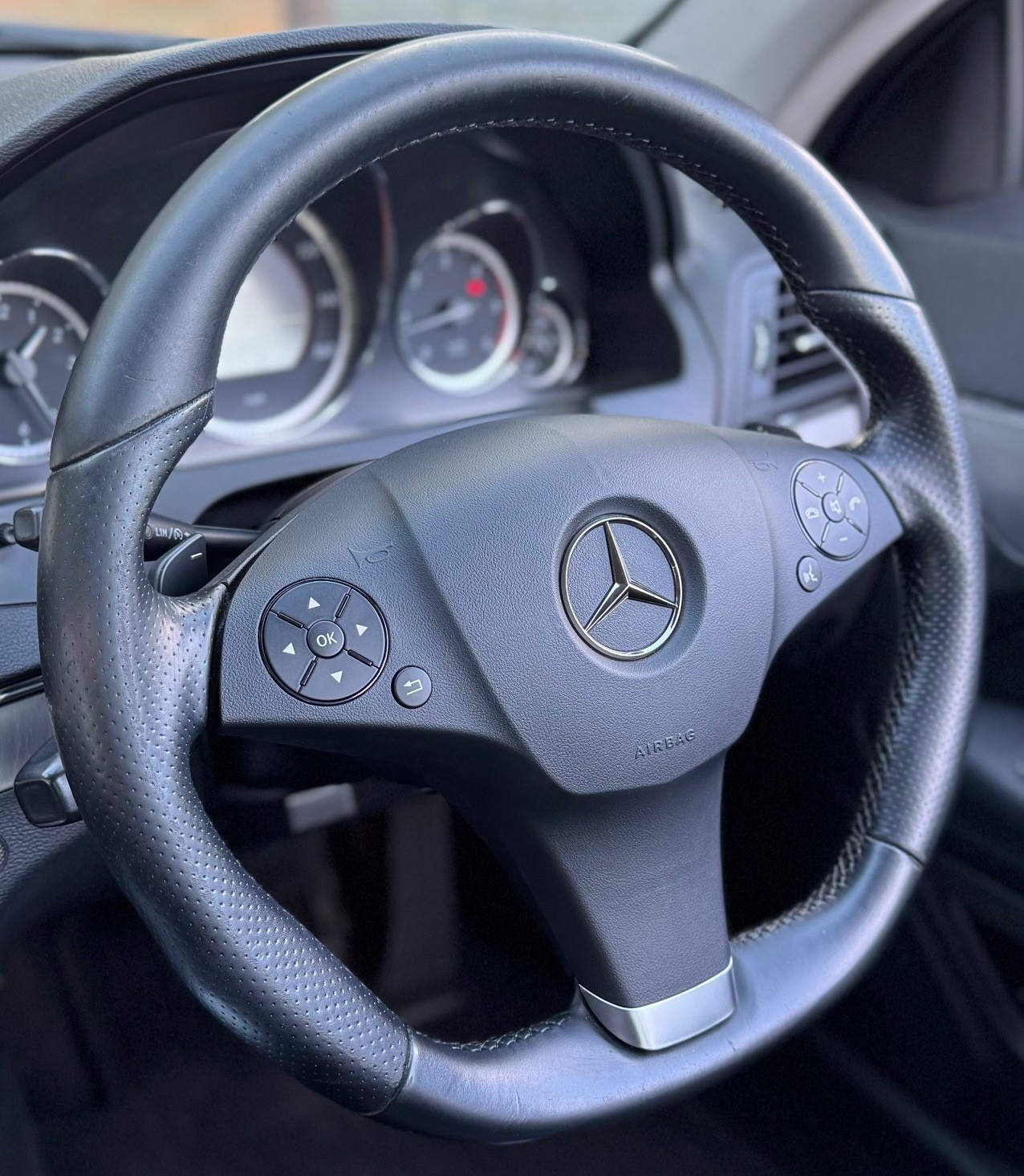 Used Mercedes-Benz E Class 2010 for sale - 77311455: Photo 12