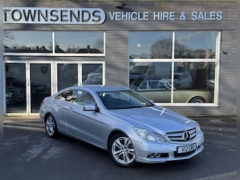 Used Mercedes-Benz E Class 2010 for sale - 77311455: Photo