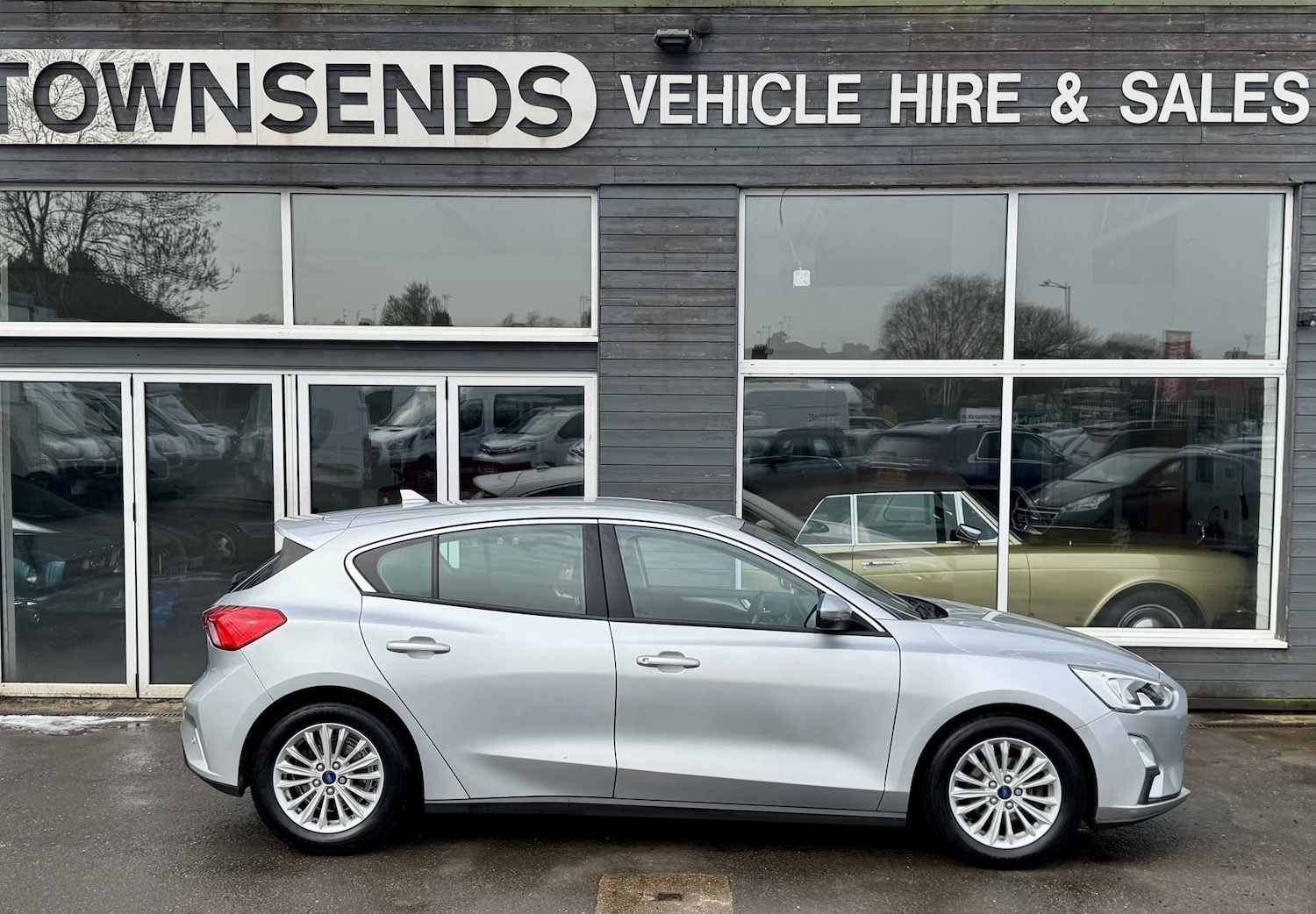 Used Ford Focus 2018 for sale - 78011673: Photo 2