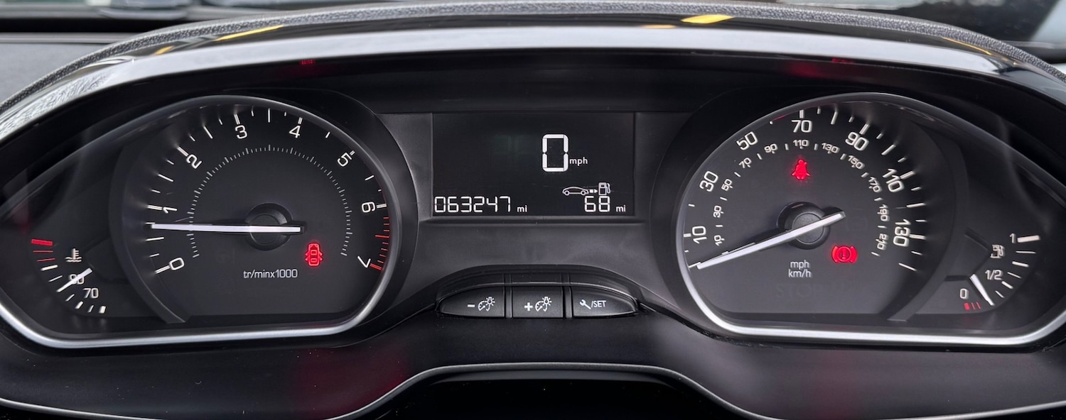 Used Peugeot 208 2015 for sale - 77148541: Photo 13