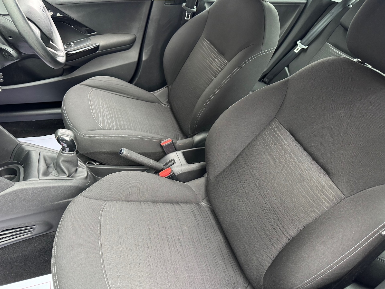 Used Peugeot 208 2015 for sale - 77148541: Photo 15