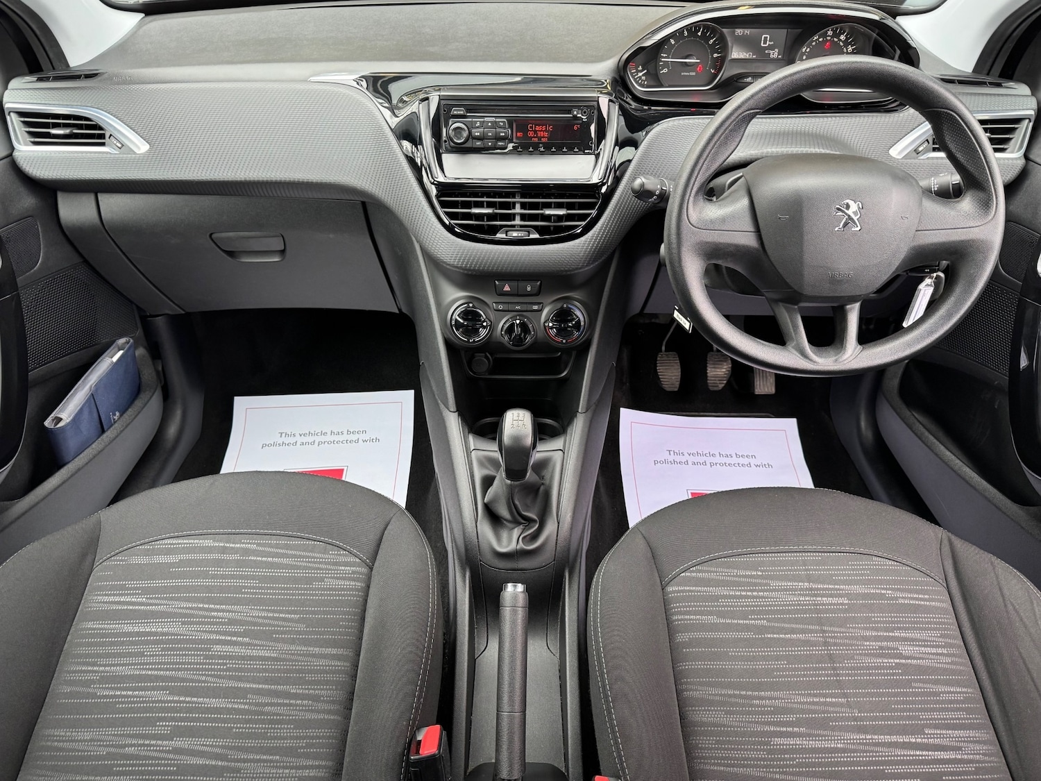 Used Peugeot 208 2015 for sale - 77148541: Photo 8