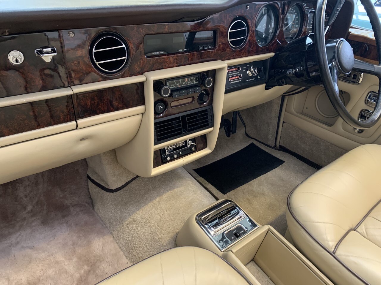 Used Rolls-Royce Corniche 1981 for sale - 77148168: Photo 13
