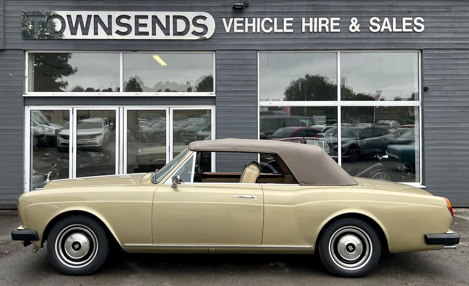 Used Rolls-Royce Corniche 1981 for sale - 77148168: Photo 3