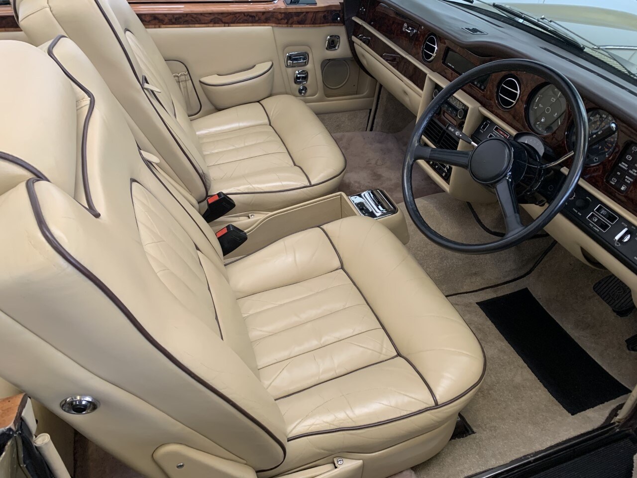 Used Rolls-Royce Corniche 1981 for sale - 77148168: Photo 7
