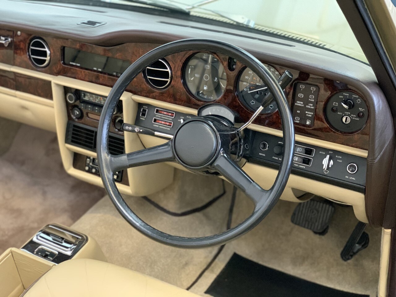 Used Rolls-Royce Corniche 1981 for sale - 77148168: Photo 9