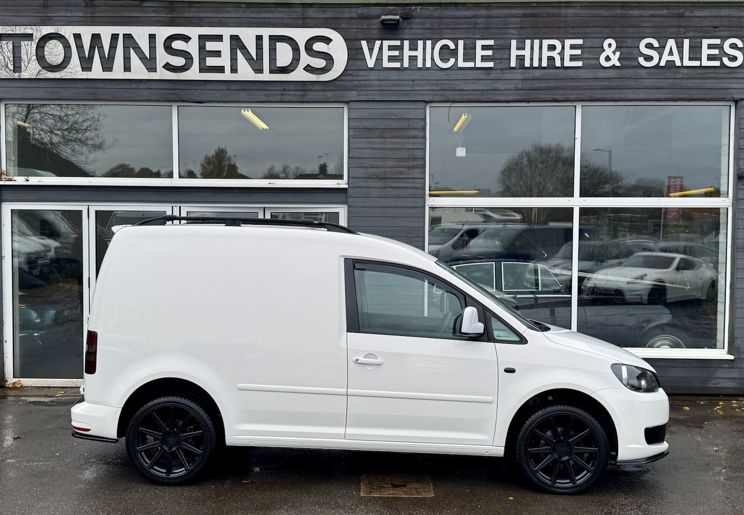 Used Volkswagen Caddy 2017 for sale - 76556698: Photo 2