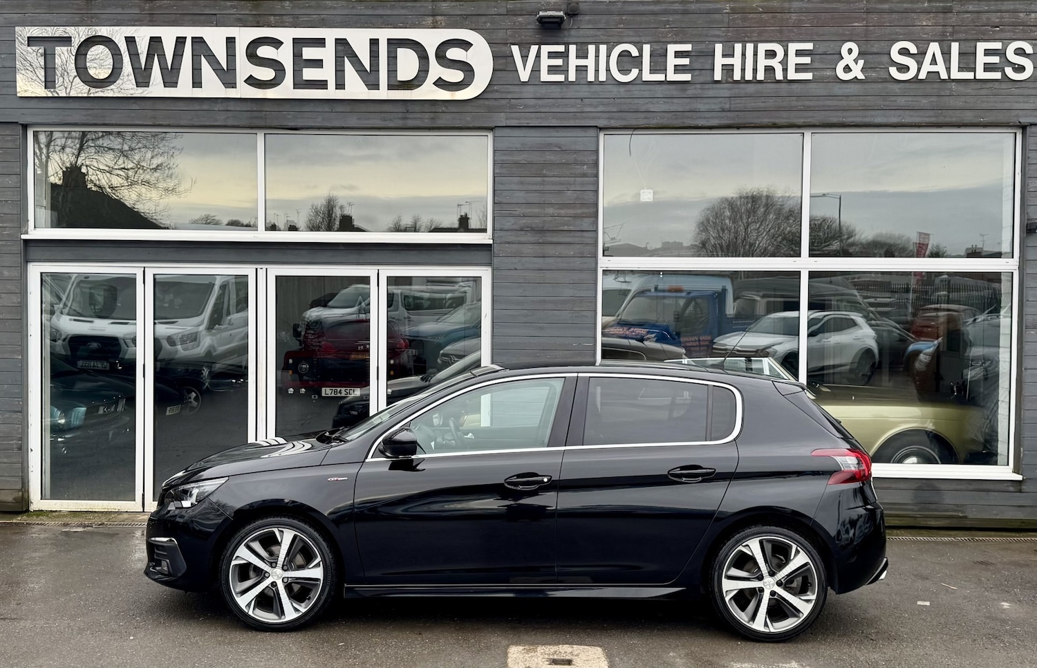 Used Peugeot 308 2018 for sale - 77617883: Photo 3