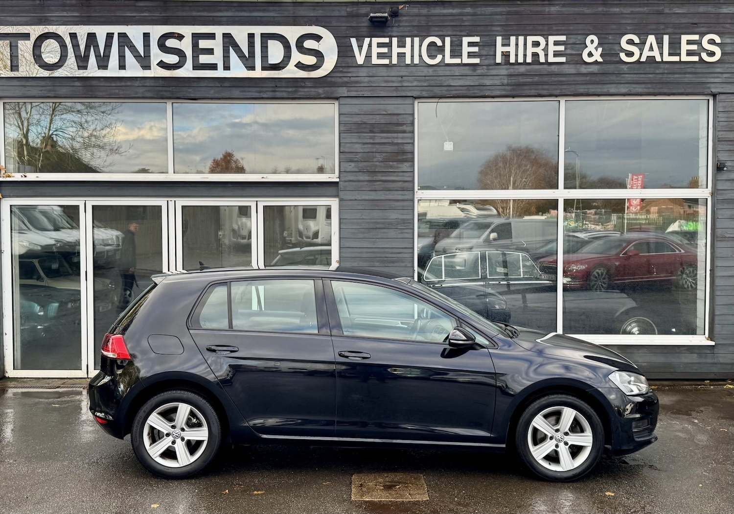 Used Volkswagen Golf 2016 for sale - 76554205: Photo 2