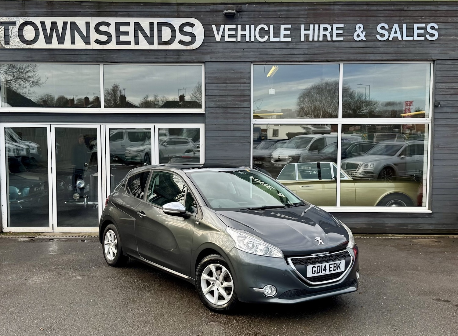 Used Peugeot 208 2014 for sale - 76835038: Photo 1