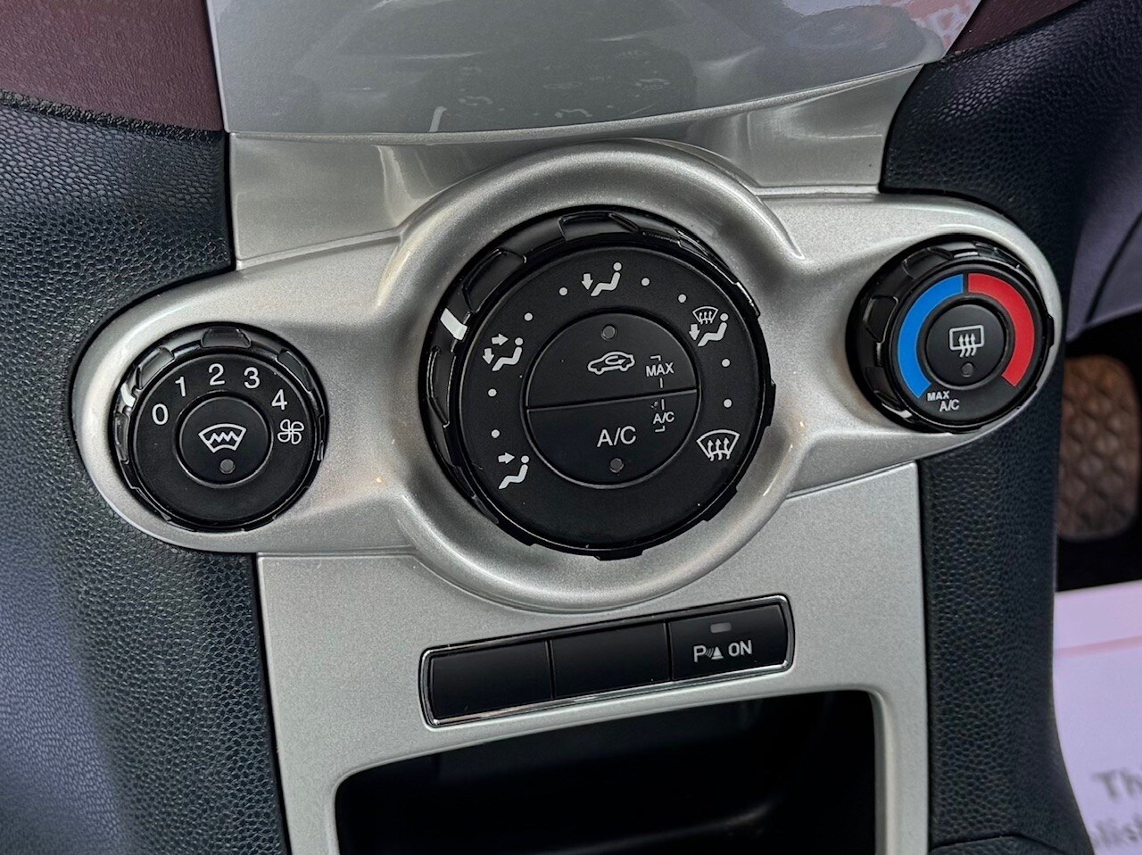 Used Ford Fiesta 2012 for sale - 78210953: Photo 11