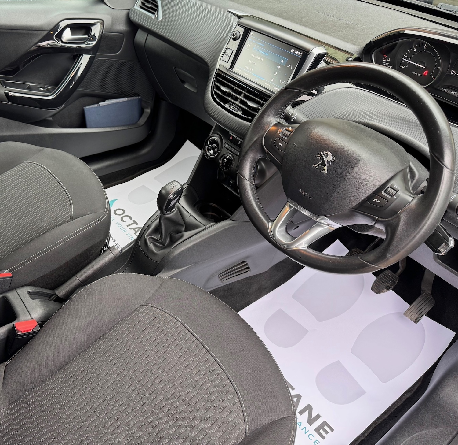 Used Peugeot 208 2017 for sale - 77617880: Photo 7