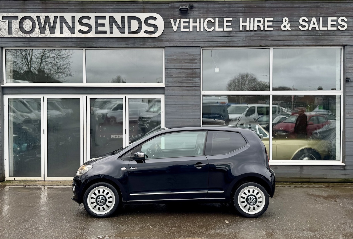 Used Volkswagen up! 2012 for sale - 77516266: Photo 3