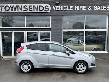 Used Ford Fiesta 2015 for sale - 78070621: Photo