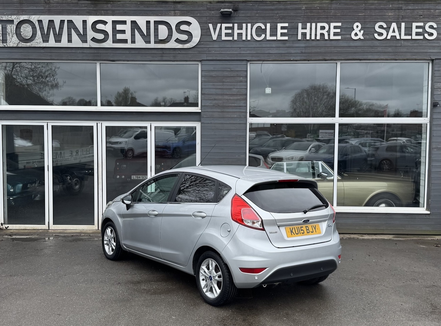 Used Ford Fiesta 2015 for sale - 78070621: Photo 4