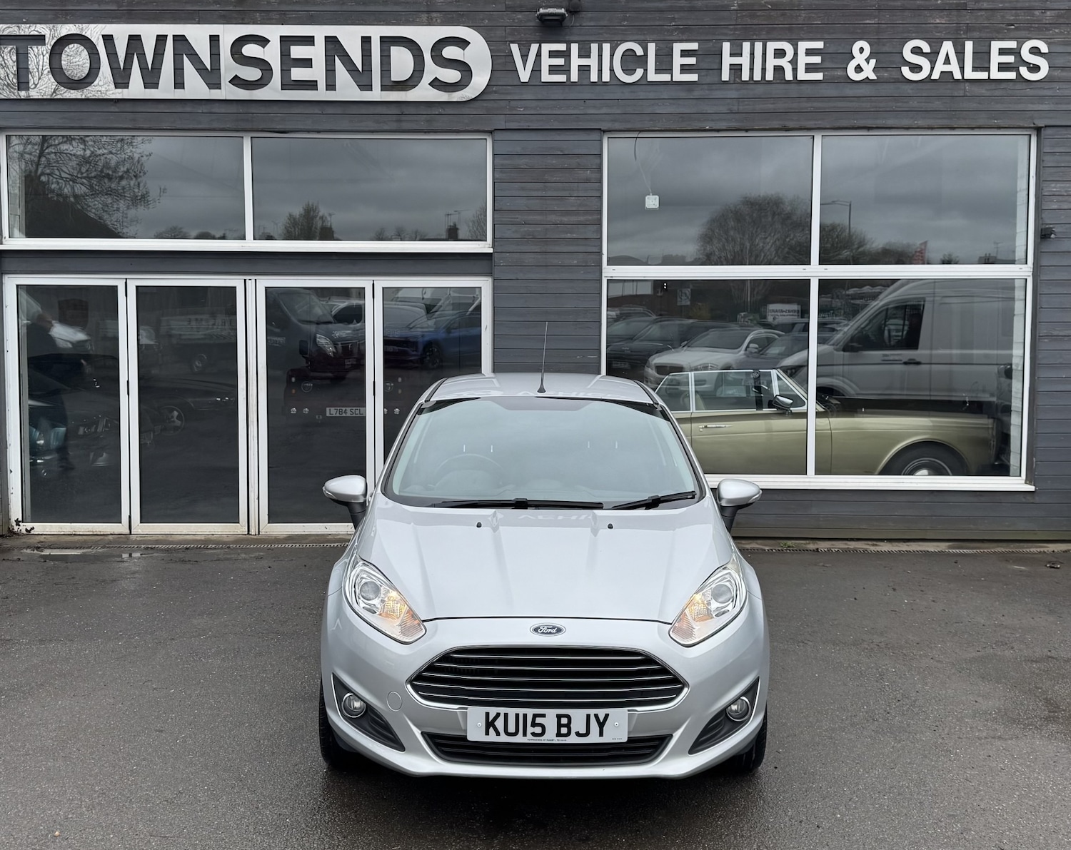 Used Ford Fiesta 2015 for sale - 78070621: Photo 5