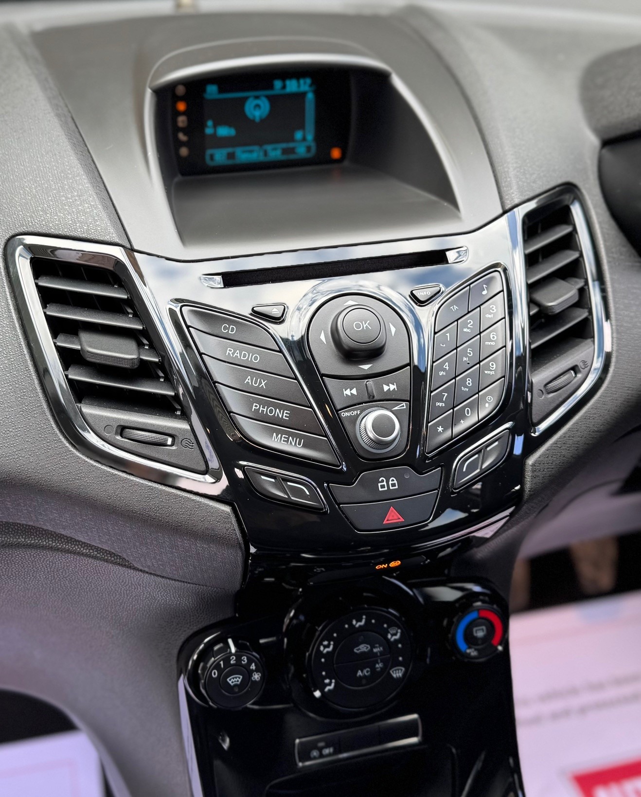 Used Ford Fiesta 2015 for sale - 78070621: Photo 9