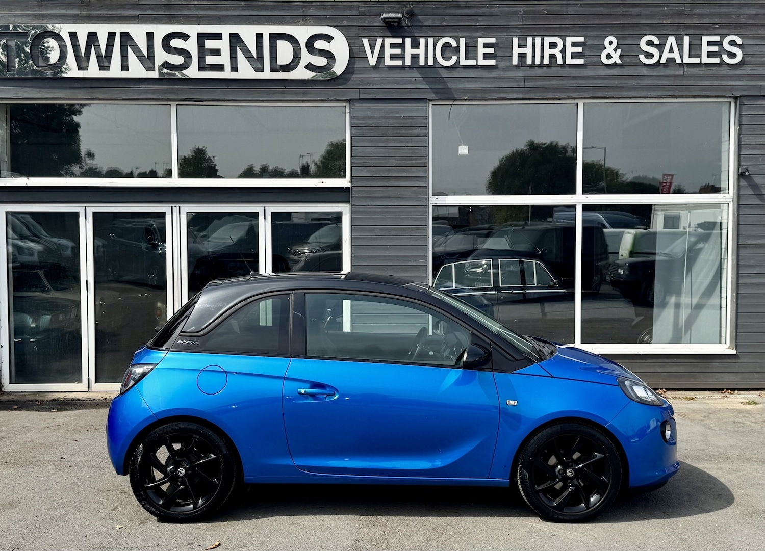 Used Vauxhall ADAM 2016 for sale - 77516276: Photo 2